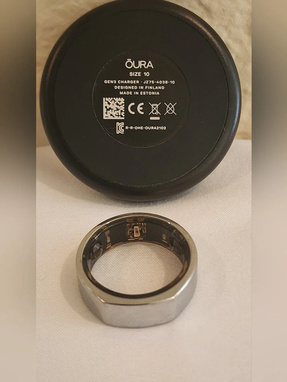 ✨ Oura Ring Generation 3 - Heritage Silver - Size 10 ✨ W/ Charging Dock